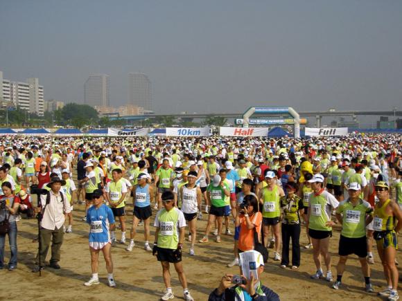 한국해운신문이 개최한 '바다마라톤' 행사는 올해로 7회째를 맞고 있으며, 참가자 수 6,600명을 돌파했다.