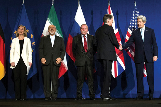 4월 2일 이란 핵협상 잠정타결을 발표하는 각국 대표들
