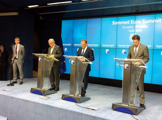  7월 14일 유로존 정상들이 그리스 3차 구제금융을 발표하는 기자회견을 하고 있다.
