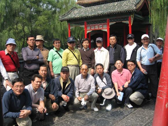 외항해운 노사협의회는 9월 11-14일 4일간 중국에서 합동연수회를 갖고 해운산업의 지속적인 발전과 외항해운 노사간 협력증진방안에 대해 협의했다. 단체기념촬영 사진.